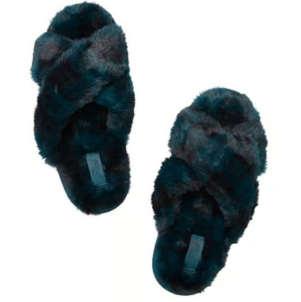 PINK Victoria's Secret faux fur slides slippers.